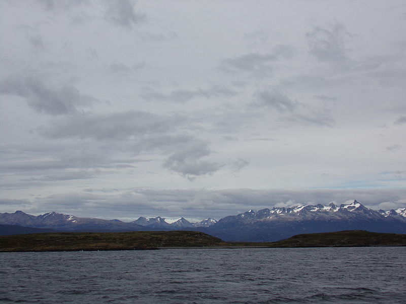 File:Bahía Ushuaia 93.JPG