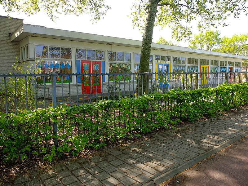 File:Basisschool de Wildert DSCF6749.JPG