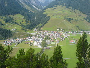 Holzgau from the south