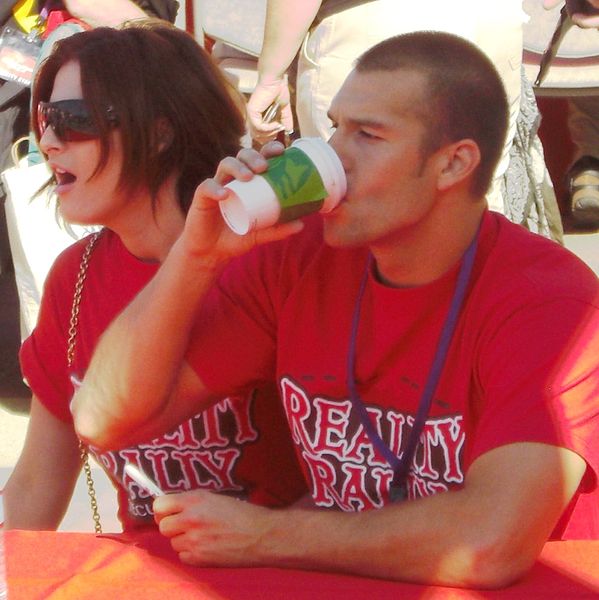 Reilly (left) with husband Brendon Villegas
