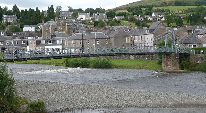 File:Bridge in Langholm 06.jpg