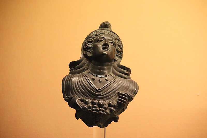 File:Bronze Artifact from Pompeii (48446154602).jpg