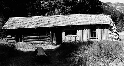 Buzzard Cabin, Buckner Homestead