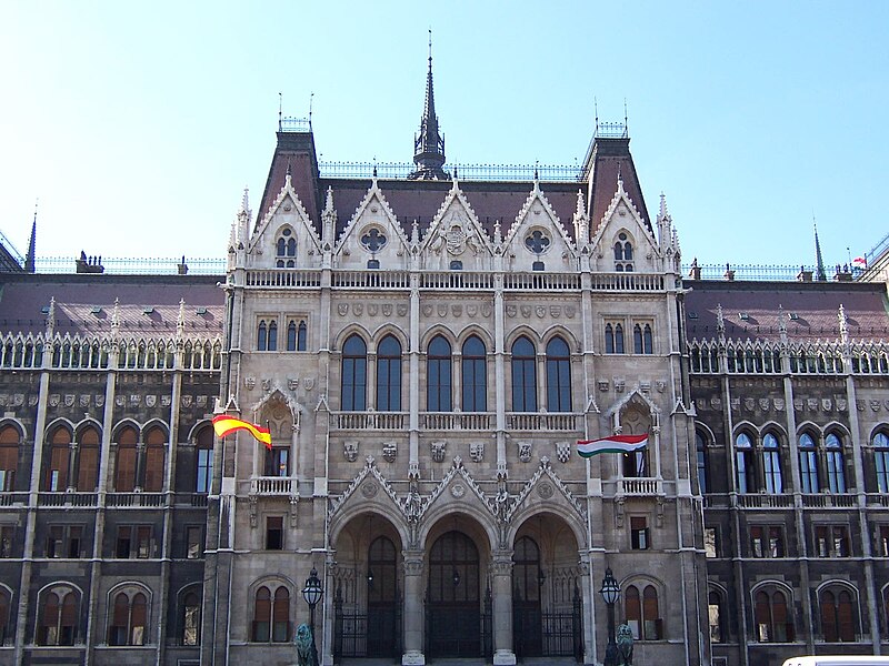 File:Budapest parlament1.jpg