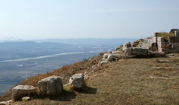 Image of the ancient site of Byllis and the river Vjosa in the distance.
