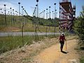 Camiño de Santiago á beira do recinto do aeroporto