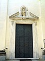 Portone d'ingresso della chiesa di San Pietro apostolo, Casanova, Rovegno, Liguria, Italia