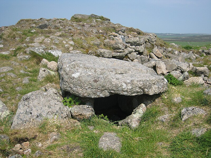 File:Chambered tomb on top of Chapel Carn Brea - geograph.org.uk - 801126.jpg