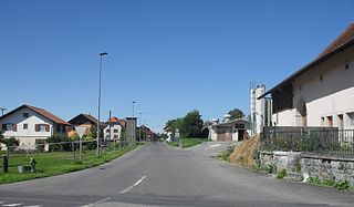 <span class="mw-page-title-main">Chanéaz</span> Former municipality in Vaud, Switzerland