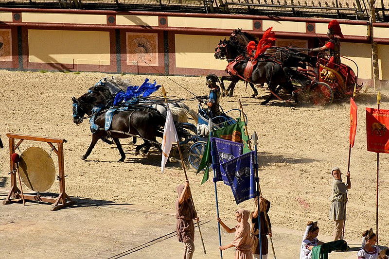 File:Colosseum - Roman Arena 41 - Chariots Racing 6.jpg