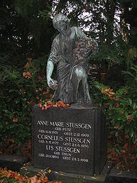 Cornelius Stüssgen: Biografie, Familie, Einzelnachweise