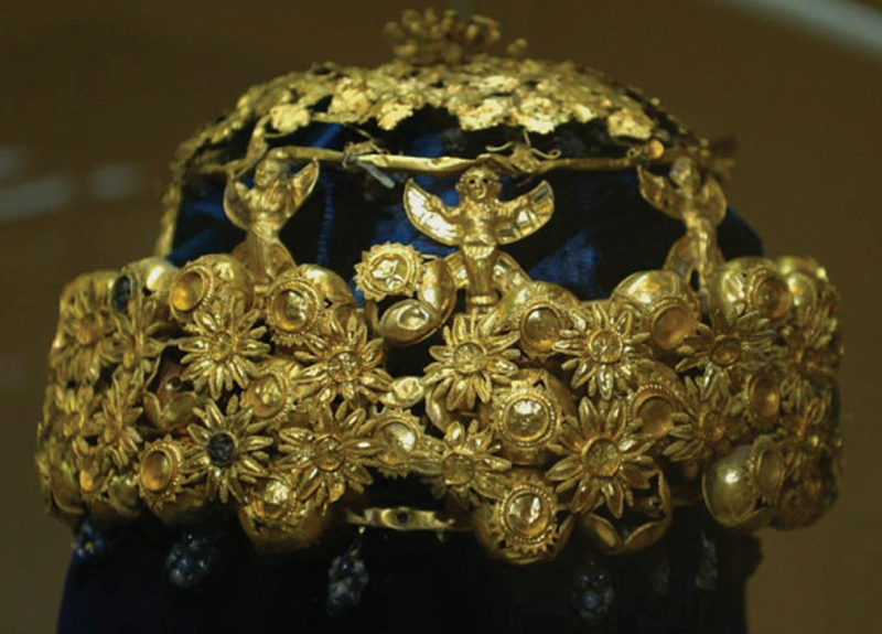 File:Crown of Queen Hama of Assyria, Nimrud.png