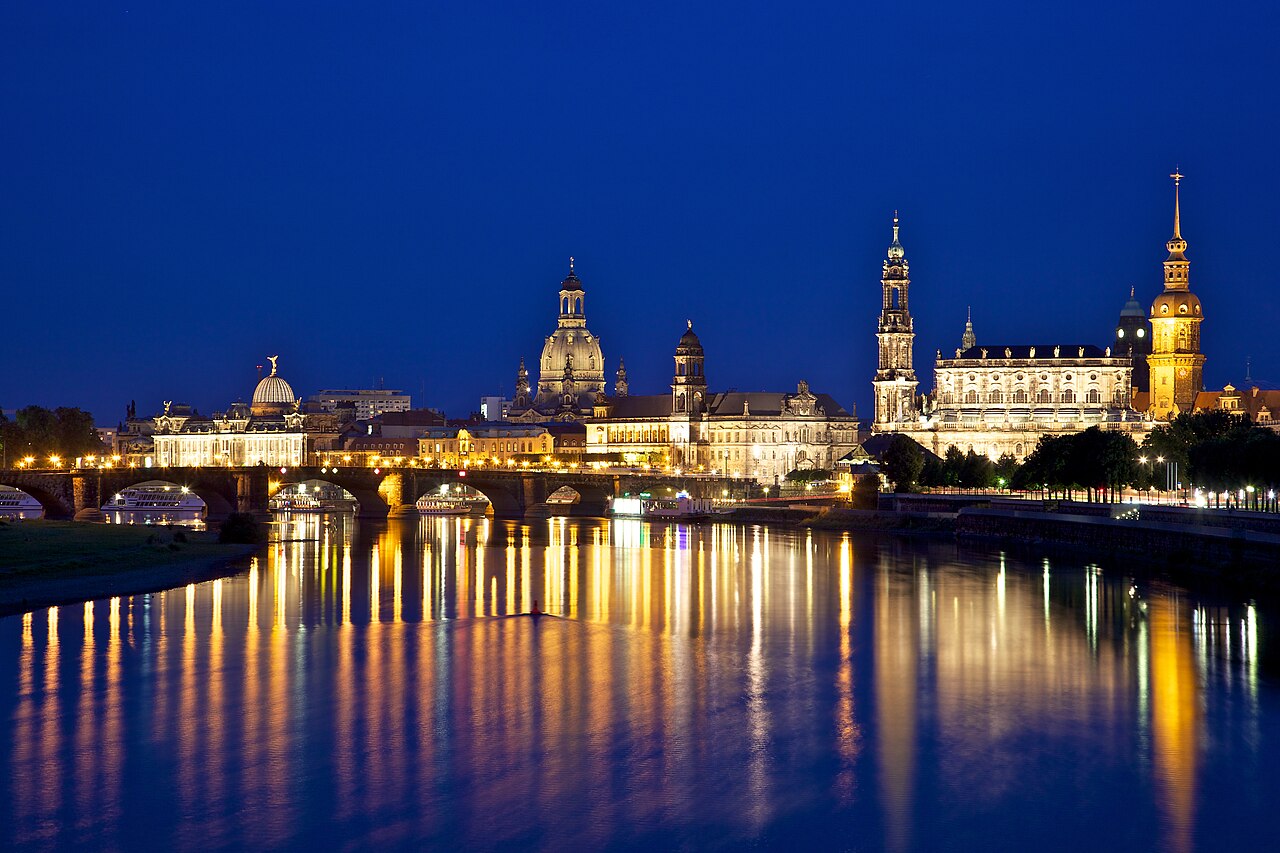 Stedelijk silhouet van Dresden