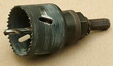 A 52 mm (2.0 in) hole saw with pilot bit Drill arbor holesaw 2.jpg