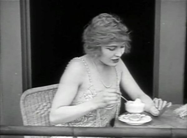 Purviance in The Adventurer (1917)