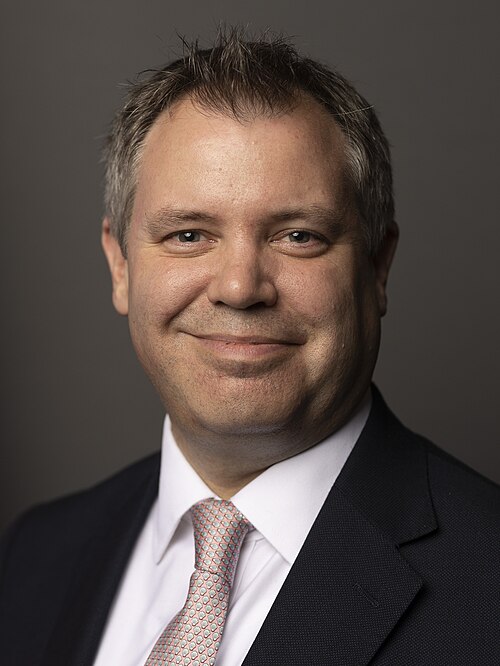 Image: Edward Argar Official Cabinet Portrait, September 2022 (cropped)