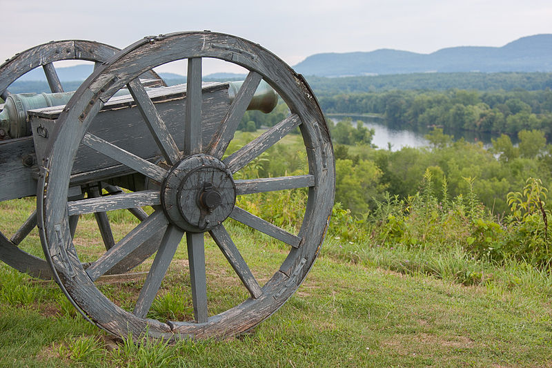 File:English Cannon by the Hudson River, Revolutionary War.jpg