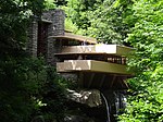 Fallingwater (Kaufmann Residence di Frank Lloyd Wright) - 26 giugno 2012.jpg