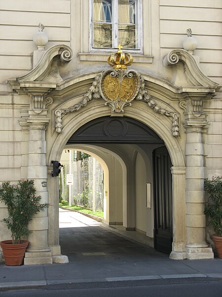 Entrance to the Diplomatic Academy adjacent to Theresianum