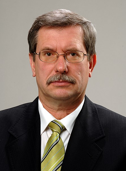 Indulis Emsis of the Latvian Green Party became Prime Minister of Latvia in 2004, and the world's first green head of government.