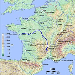 Loiren sijainti Ranskassa (sinisellä)