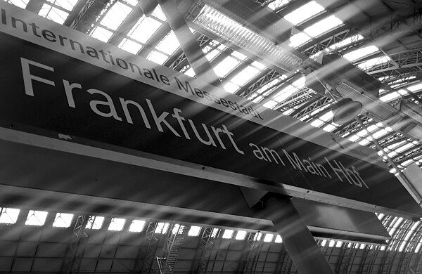 Station-Shield – Frankfurt – International Trade Fair City