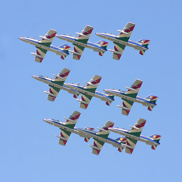 File:Freccetricolori2748.jpg