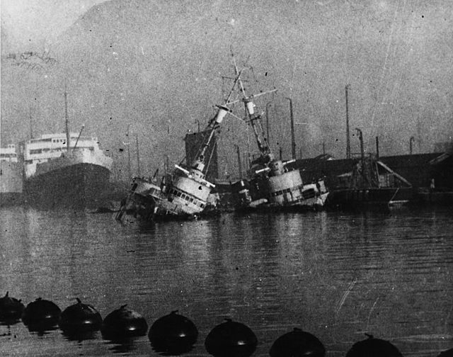 Vauquelin (left) and Kersaint after being scuttled in Toulon on 27 November 1942