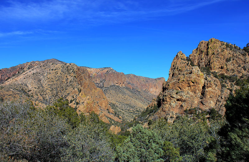 File:Gfp-texas-big-bend-national-park-the-chisos-mountain-landscape.jpg