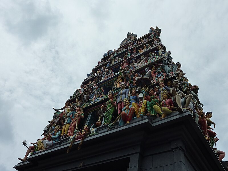 File:Gopuram of Sri Mariamman Temple, Singapore - 20101102-01.jpg