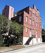 Presidents' Quarters Inn, 127–131 Lincoln Street (viewed from East York Street)