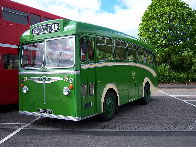 File:Guernsey tour bus 75 Albion Nimbus JNP 590C Metrocentre rally 2009 pic 3.JPG