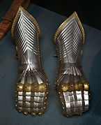 HJRK A 56 - Gauntlets of Maximilian I, c. 1485.jpg