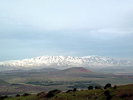 Hermono kalnas, dengiamas sniego