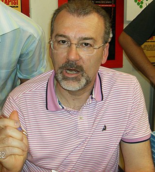 <span class="mw-page-title-main">Hulki Cevizoğlu</span> Turkish journalist, writer and television programmer