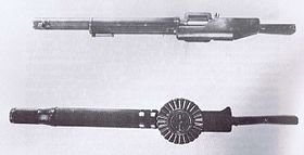 Comparación del rifle Huot y la ametralladora Lewis, vista superior