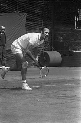 Internationale Tenniskampioenschappen Melkhuisje, Andres Gimeno v akci, Bestanddeelnr 926-5506.jpg