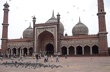 Mosquée moghole Jama Masjid, à Delhi (Inde).