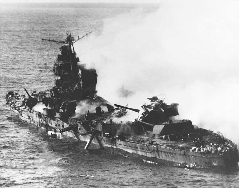 File:Japanese heavy cruiser Mikuma sinking on 6 June 1942 (80-G-414422).jpg