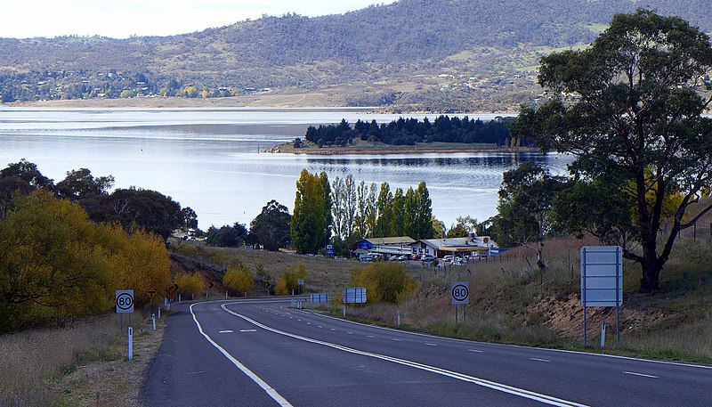 File:Jindabyne 2 Stevage.jpeg