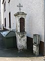 Small monument (wayside cross)