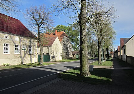 Kleinrössen Dorfstraße 04 2017