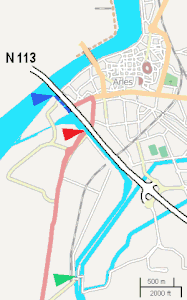 La pontoj de Langlois (ruĝa) kaj de Van Gogh (verda); enirejo de la kanalo en 1888 (blua).