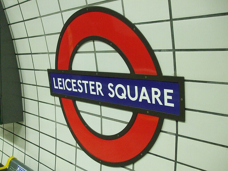 File:Leicester Square stn Northern roundel.JPG