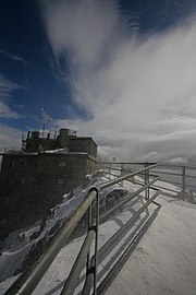 Observatoire avec la station météorologique au sommet du Lomnický štít (2 635 m)