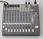 Category:Mackie mixers - Wikimedia Commons