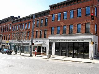 <span class="mw-page-title-main">Upper Main Street Historic District (Ansonia, Connecticut)</span> Historic district in Connecticut, United States