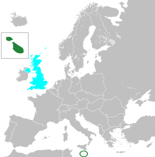 Malta tummanvihreällä, Yhdistynyt kuningaskunta vaaleansinisellä (1922–1964).