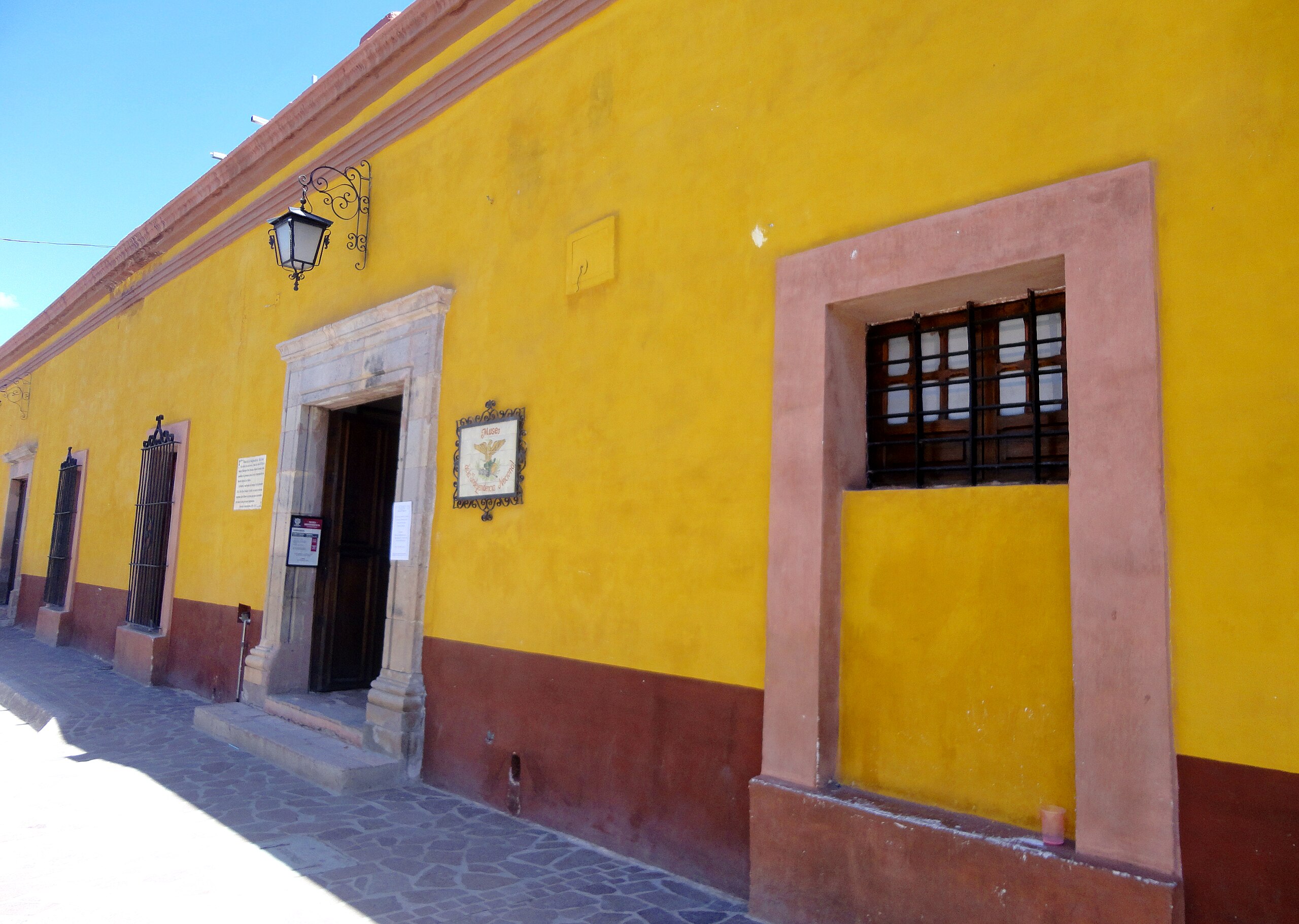 File:Museo de la Independencia (antigua cárcel) - Dolores Hidalgo,  Guanajuato, Mé - Wikimedia Commons
