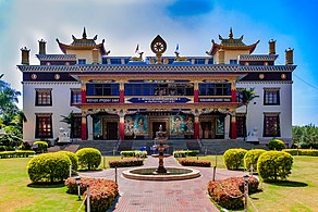 蓮花生佛寺（金殿）